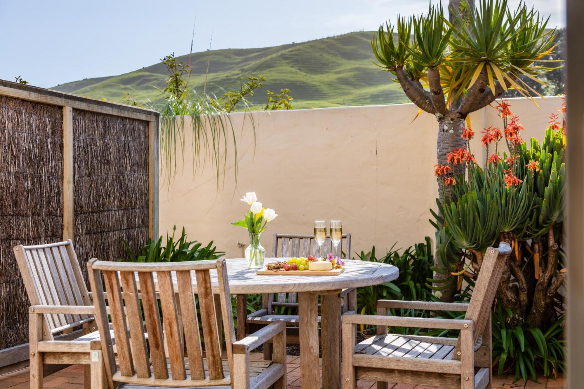 Ocean Beach Motor Lodge Gisborne Buitenkant foto