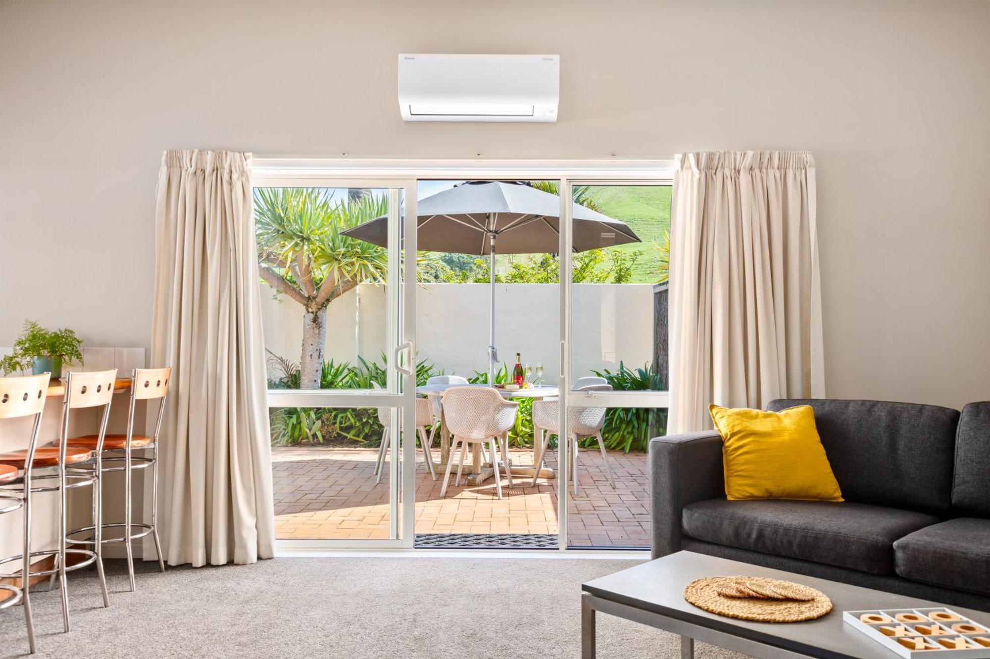 Ocean Beach Motor Lodge Gisborne Buitenkant foto