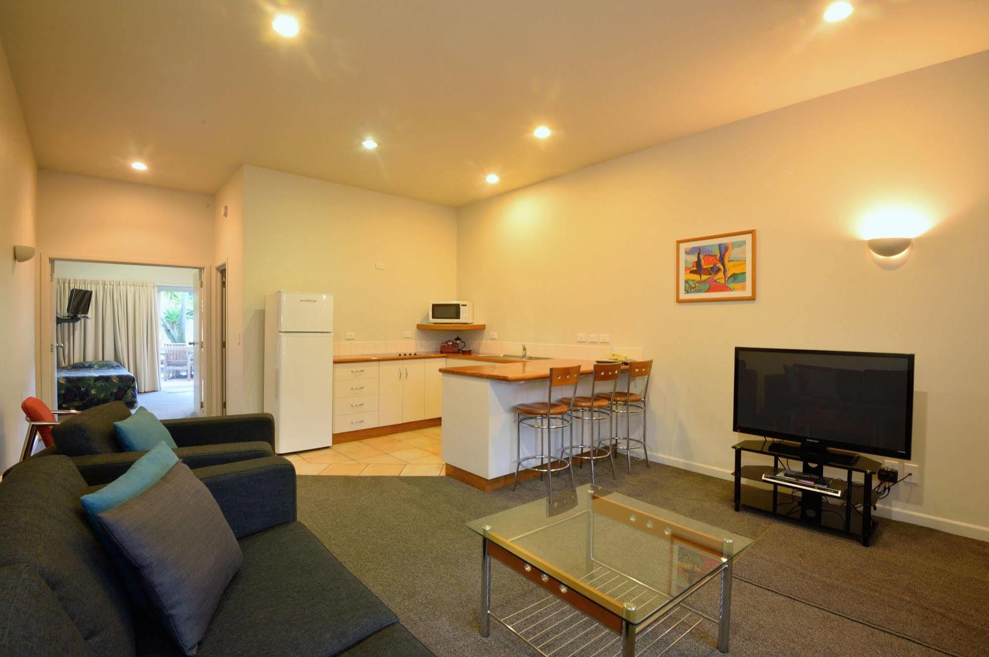 Ocean Beach Motor Lodge Gisborne Buitenkant foto