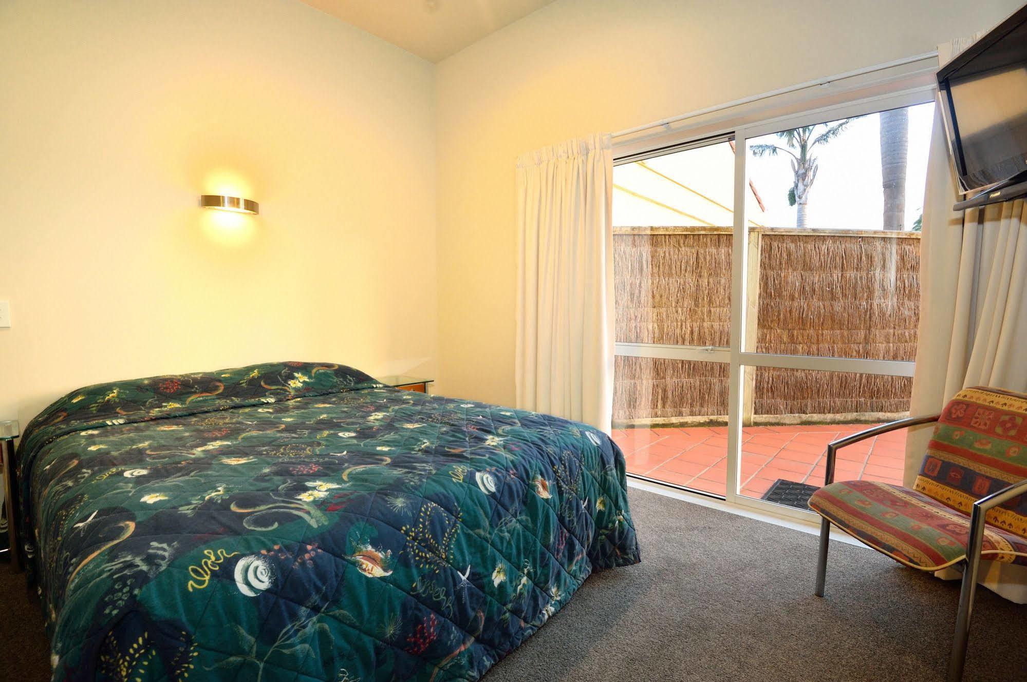 Ocean Beach Motor Lodge Gisborne Buitenkant foto