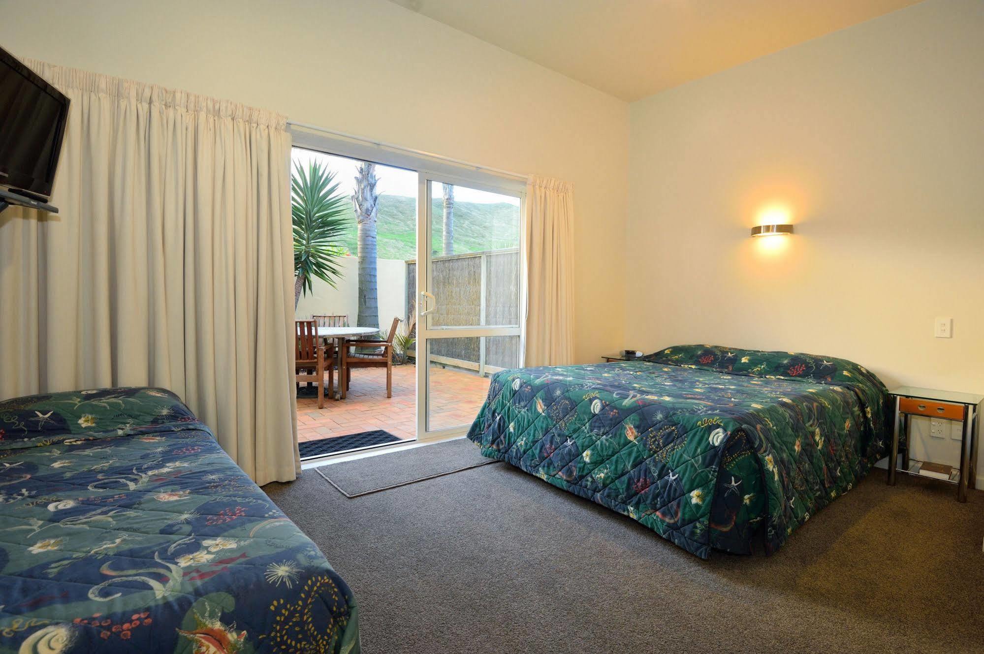 Ocean Beach Motor Lodge Gisborne Buitenkant foto