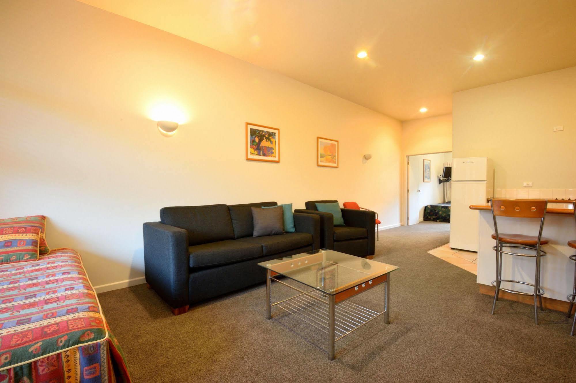 Ocean Beach Motor Lodge Gisborne Buitenkant foto